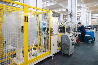 最美生产线丨走进上海仪达空调 技术赋能，智造未来